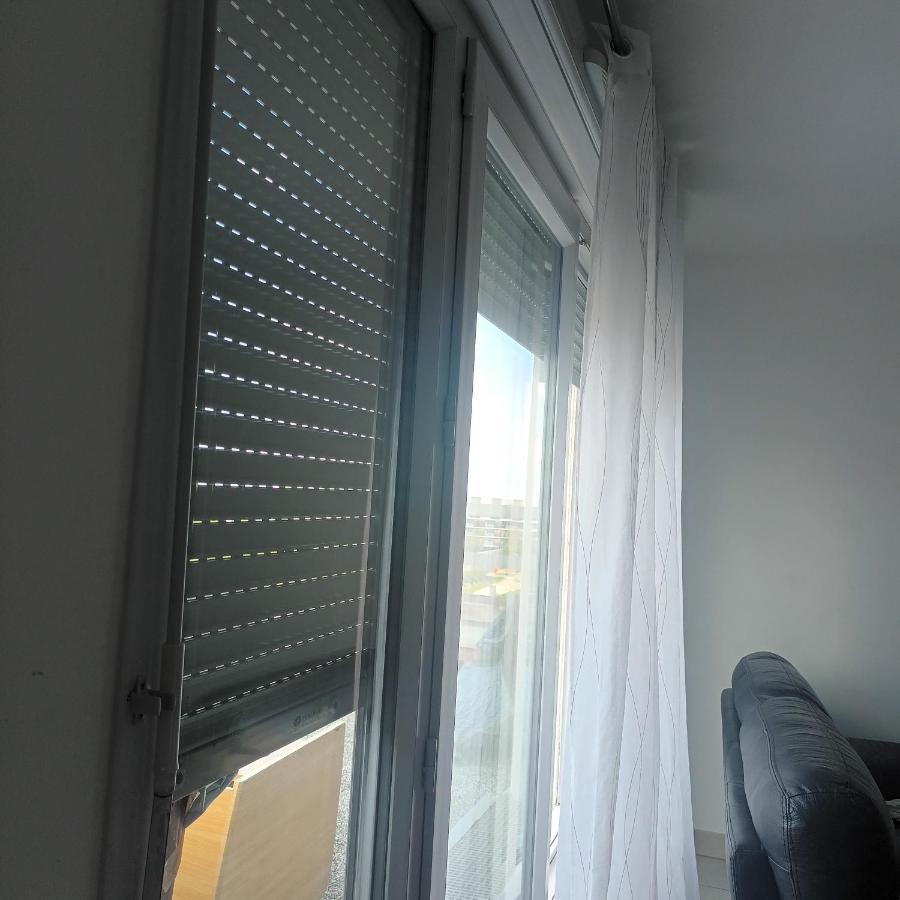 Apartamento Junior Brétigny-sur-Orge Exterior foto
